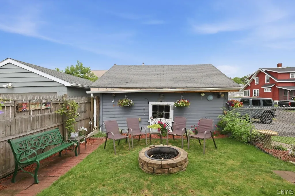 300 Malverne Drive, Syracuse, New York 13208, Syracuse, New York 13208, 3 Bedroom Bedrooms, 8 Room Rooms,1 BathroomBathrooms,Residential,For Sale,300 Malverne Drive, Syracuse, New York 13208,0,S1719343