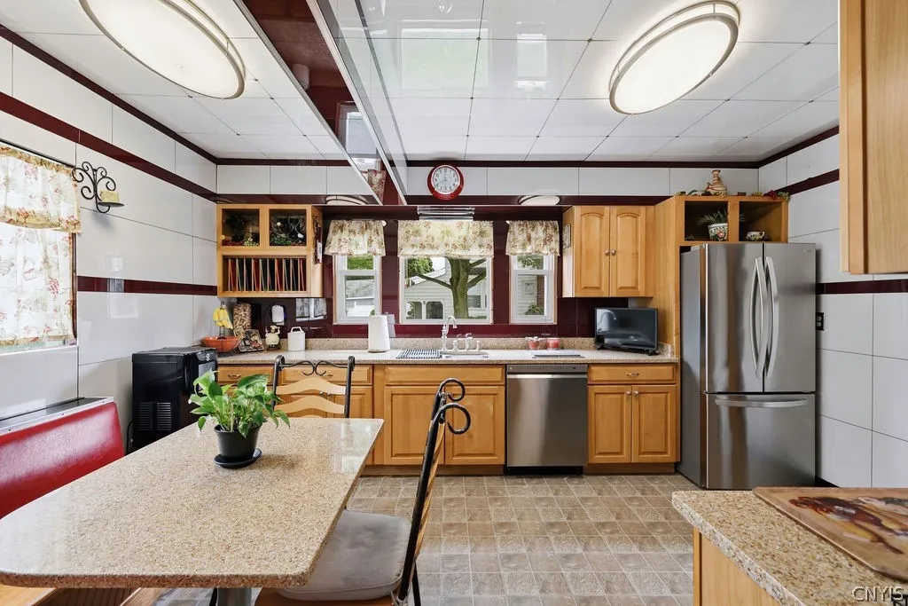 300 Malverne Drive, Syracuse, New York 13208, Syracuse, New York 13208, 3 Bedroom Bedrooms, 8 Room Rooms,1 BathroomBathrooms,Residential,For Sale,300 Malverne Drive, Syracuse, New York 13208,0,S1719343