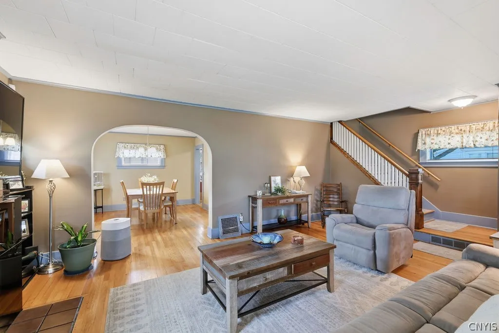 300 Malverne Drive, Syracuse, New York 13208, Syracuse, New York 13208, 3 Bedroom Bedrooms, 8 Room Rooms,1 BathroomBathrooms,Residential,For Sale,300 Malverne Drive, Syracuse, New York 13208,0,S1719343