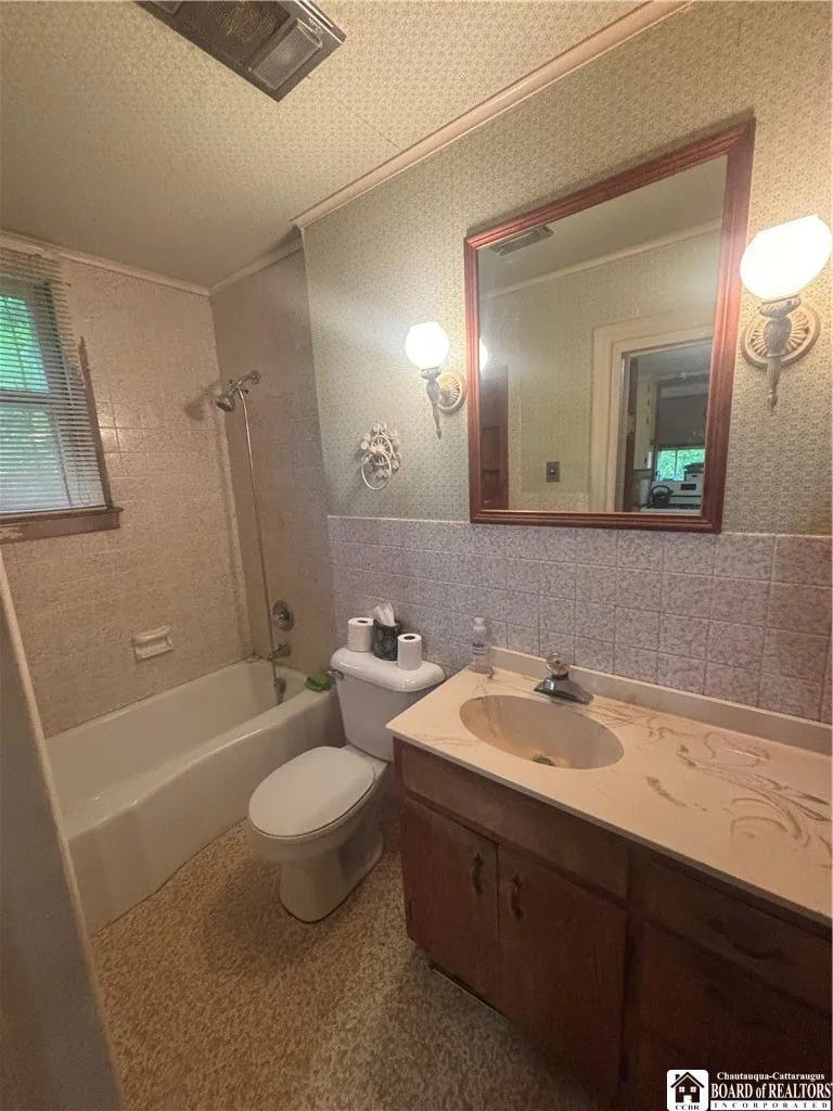 54 Greenwich Street, Amity, New York 14813, Amity, New York 14813, 4 Bedroom Bedrooms, 9 Room Rooms,2 BathroomBathrooms,Residential,For Sale,54 Greenwich Street, Amity, New York 14813,0,R1719264