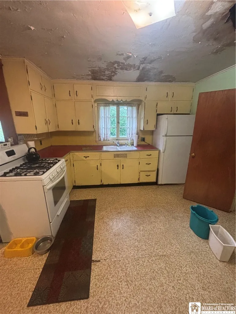 54 Greenwich Street, Amity, New York 14813, Amity, New York 14813, 4 Bedroom Bedrooms, 9 Room Rooms,2 BathroomBathrooms,Residential,For Sale,54 Greenwich Street, Amity, New York 14813,0,R1719264