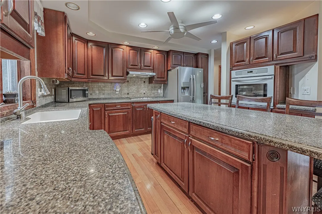 5507 Oakwood Drive, Pendleton, New York 14120, Pendleton, New York 14120, 4 Bedroom Bedrooms, 11 Room Rooms,3 BathroomBathrooms,Residential,For Sale,5507 Oakwood Drive, Pendleton, New York 14120,0,B1715145
