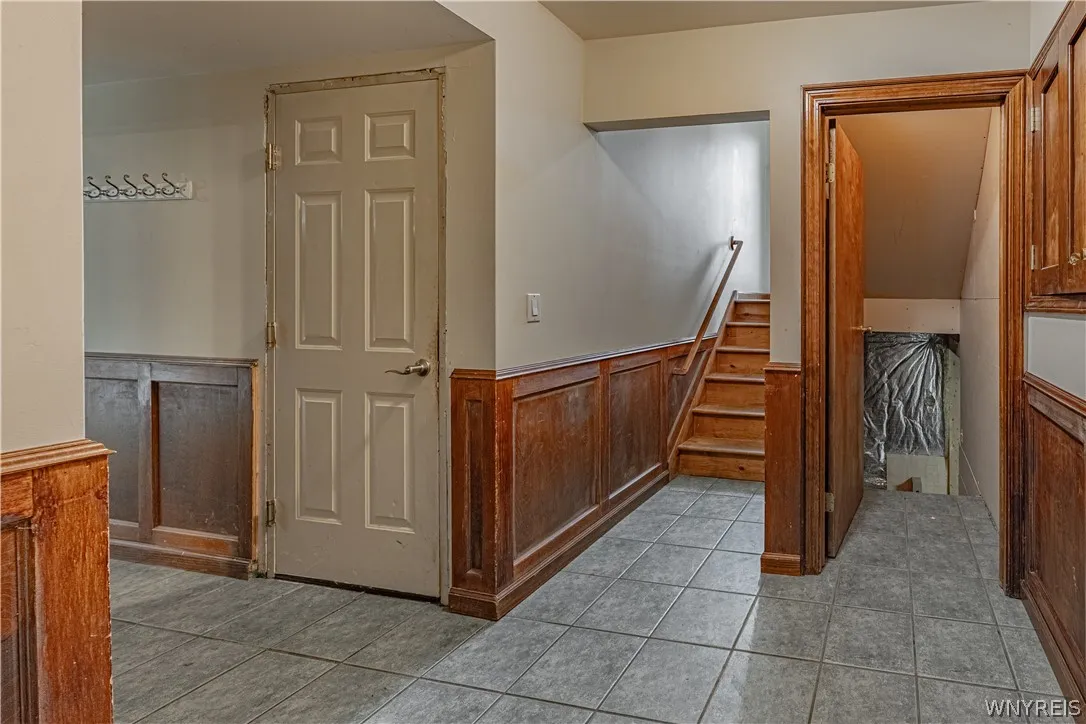 5507 Oakwood Drive, Pendleton, New York 14120, Pendleton, New York 14120, 4 Bedroom Bedrooms, 11 Room Rooms,3 BathroomBathrooms,Residential,For Sale,5507 Oakwood Drive, Pendleton, New York 14120,0,B1715145