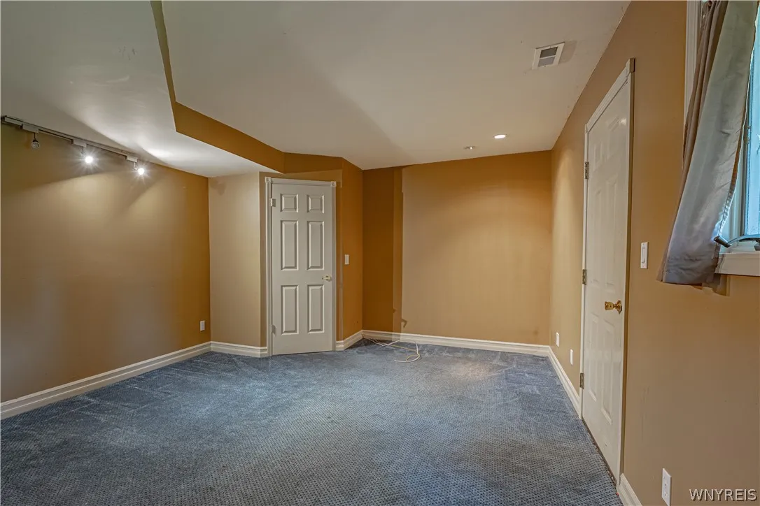 5507 Oakwood Drive, Pendleton, New York 14120, Pendleton, New York 14120, 4 Bedroom Bedrooms, 11 Room Rooms,3 BathroomBathrooms,Residential,For Sale,5507 Oakwood Drive, Pendleton, New York 14120,0,B1715145