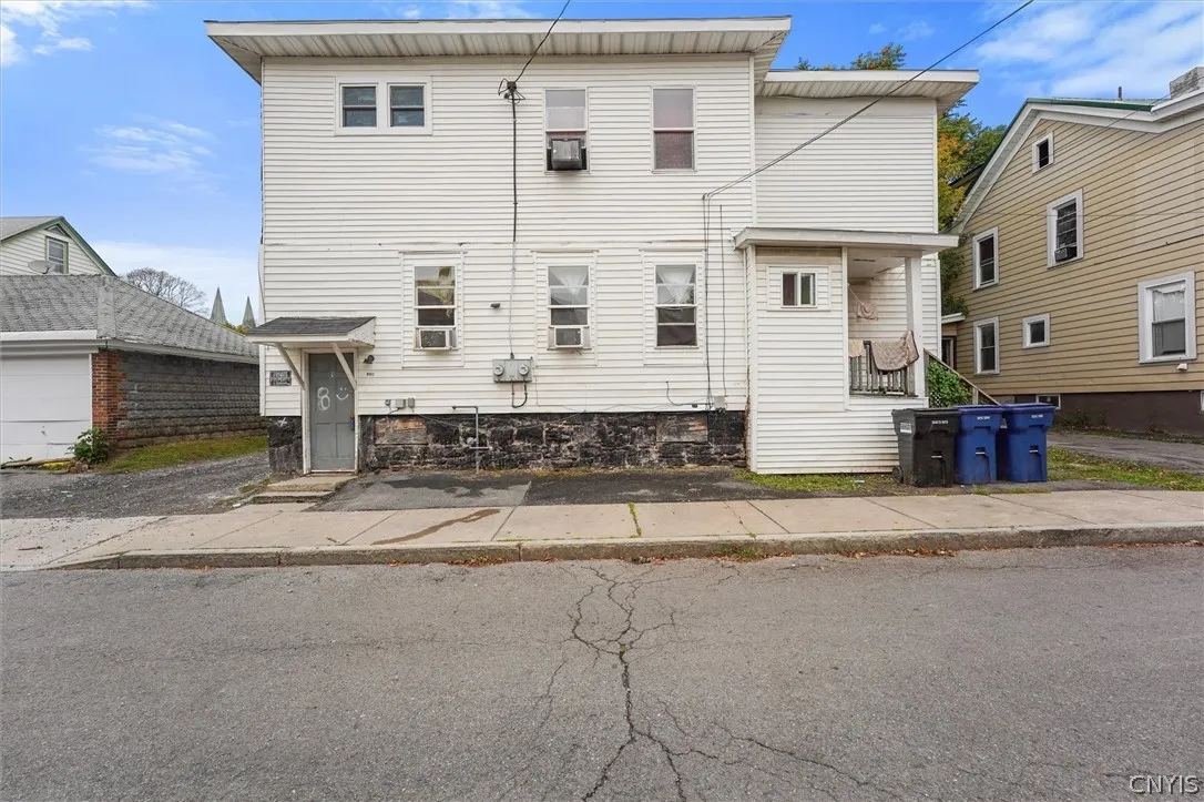 Maintence free vinyl siding