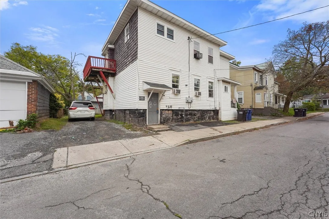 410 Seward Street, Syracuse, New York 13203, Syracuse, New York 13203, 5 Bedroom Bedrooms, ,2 BathroomBathrooms,Residential,For Sale,410 Seward Street, Syracuse, New York 13203,0,S1716976