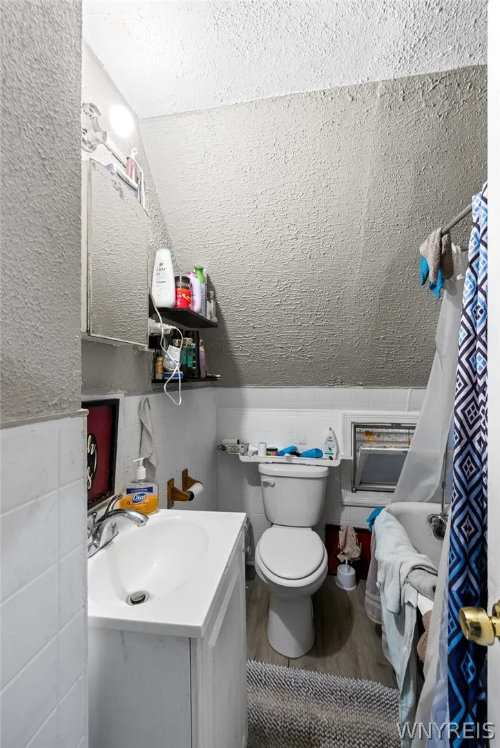 93 East Parade, Buffalo, New York 14211, Buffalo, New York 14211, 4 Bedroom Bedrooms, ,2 BathroomBathrooms,Residential,For Sale,93 East Parade, Buffalo, New York 14211,0,B1715515