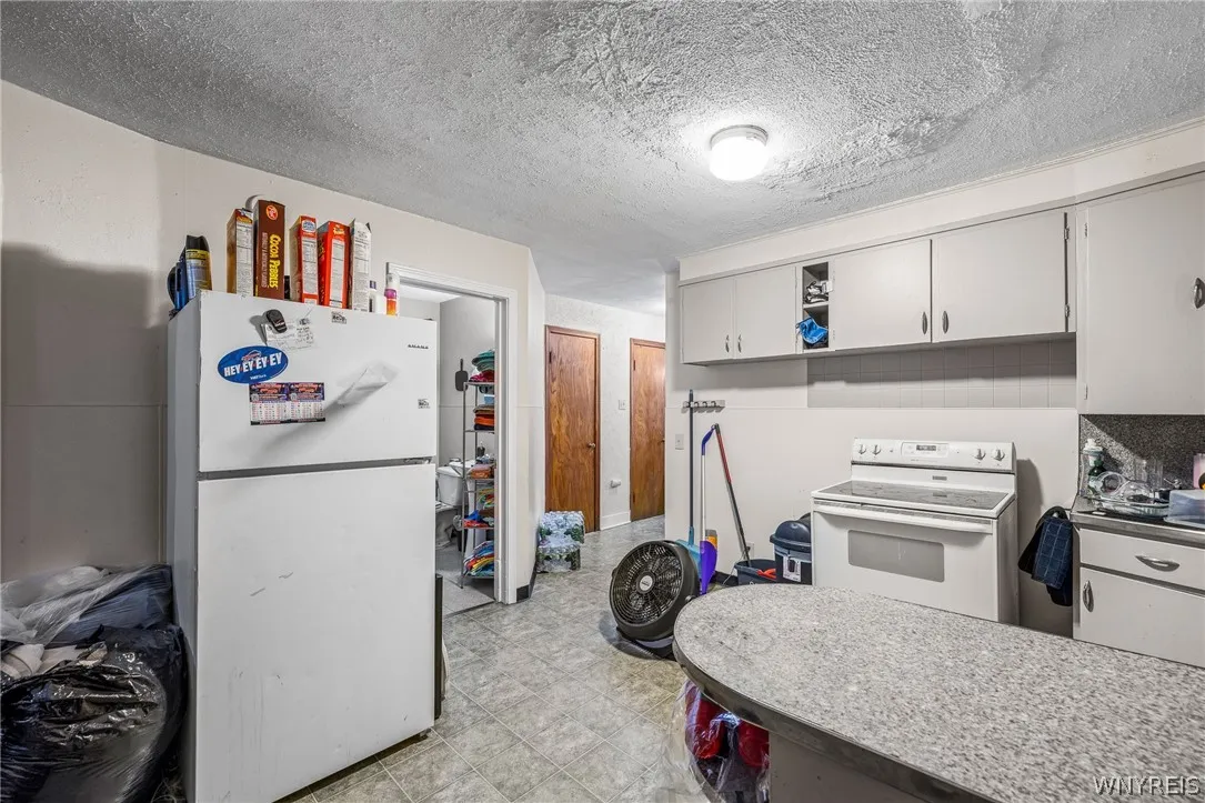 93 East Parade, Buffalo, New York 14211, Buffalo, New York 14211, 4 Bedroom Bedrooms, ,2 BathroomBathrooms,Residential,For Sale,93 East Parade, Buffalo, New York 14211,0,B1715515