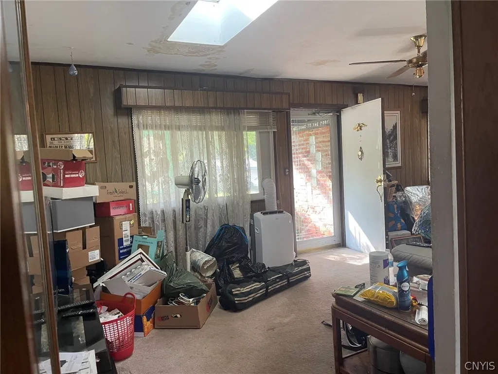 Living room with 2 skylights