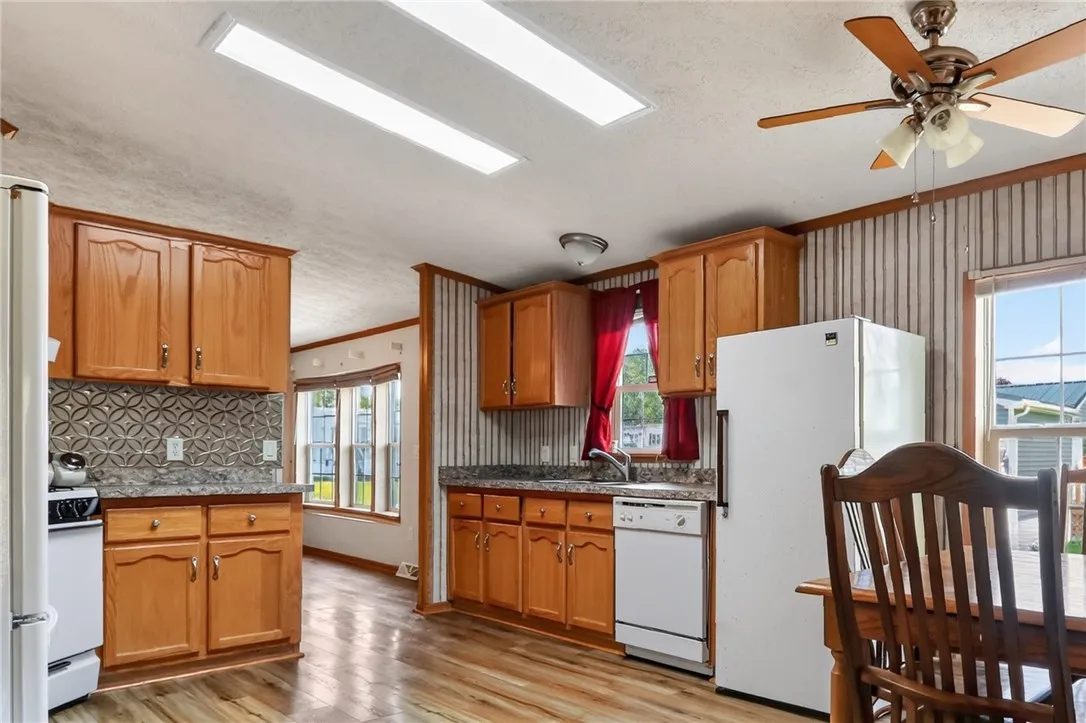 110 Montana Lane, Manchester, New York 14432, Manchester, New York 14432, 3 Bedroom Bedrooms, 6 Room Rooms,2 BathroomBathrooms,Residential,For Sale,110 Montana Lane, Manchester, New York 14432,0,R1710016