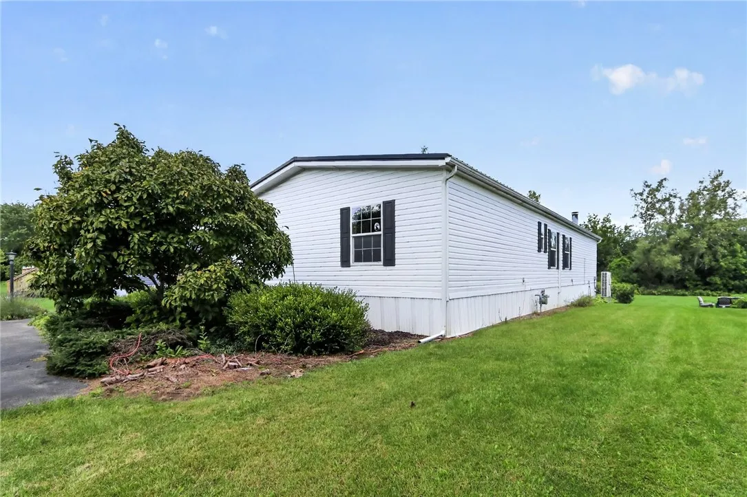 110 Montana Lane, Manchester, New York 14432, Manchester, New York 14432, 3 Bedroom Bedrooms, 6 Room Rooms,2 BathroomBathrooms,Residential,For Sale,110 Montana Lane, Manchester, New York 14432,0,R1710016