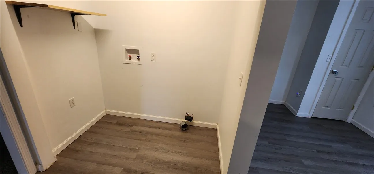25 Champlin Avenue, Milo, New York 14527, Milo, New York 14527, 3 Bedroom Bedrooms, 10 Room Rooms,2 BathroomBathrooms,Residential,For Sale,25 Champlin Avenue, Milo, New York 14527,0,R1719436