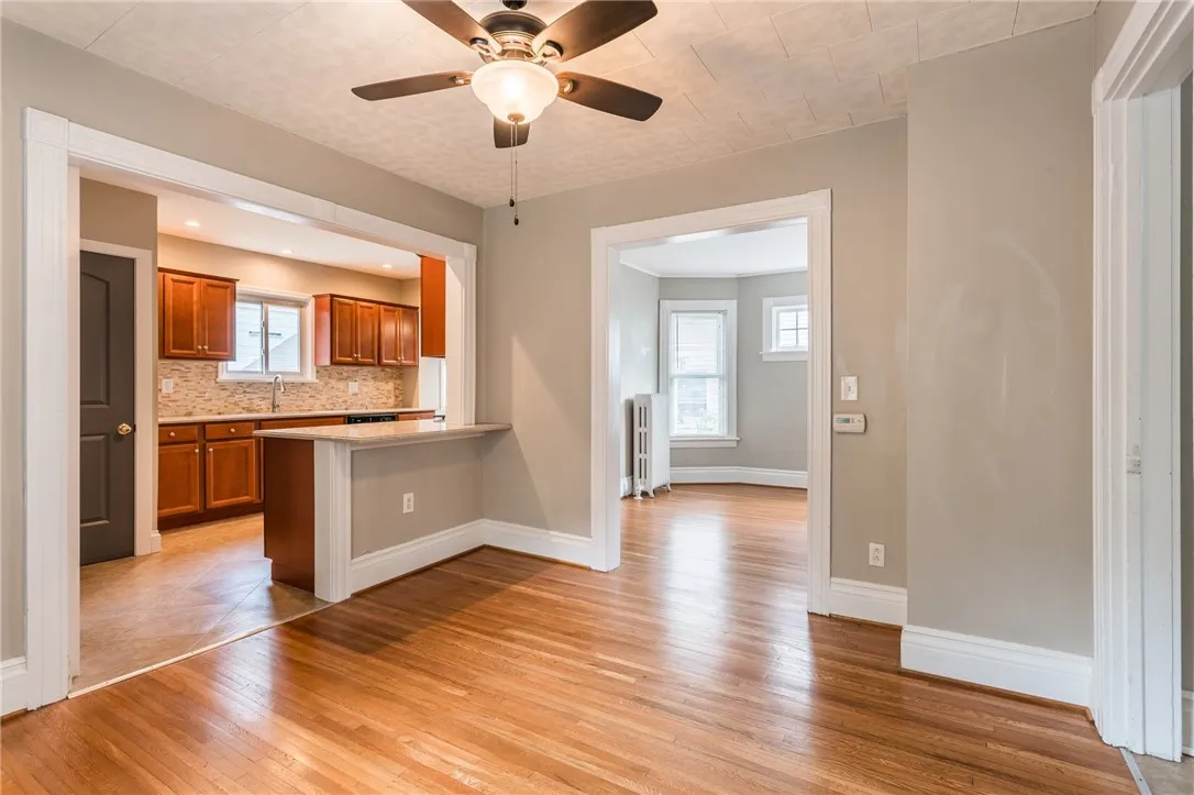 5 Rosedale Street, Rochester, New York 14620, Rochester, New York 14620, 3 Bedroom Bedrooms, 6 Room Rooms,1 BathroomBathrooms,Residential Lease,For Rent,5 Rosedale Street, Rochester, New York 14620,0,R1719387