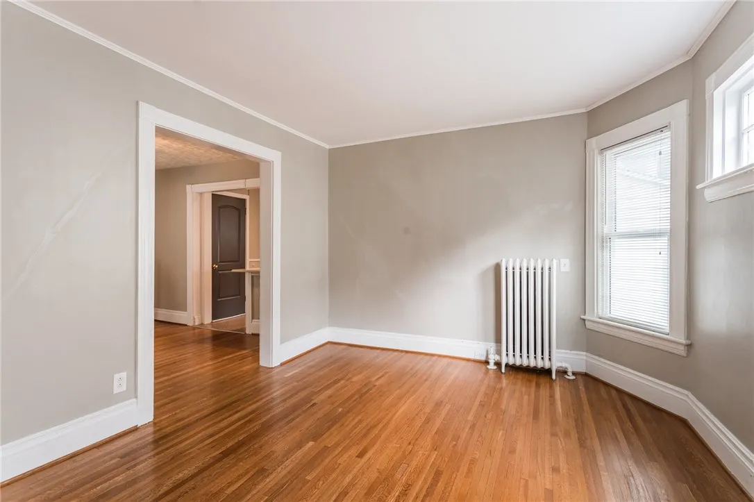 5 Rosedale Street, Rochester, New York 14620, Rochester, New York 14620, 3 Bedroom Bedrooms, 6 Room Rooms,1 BathroomBathrooms,Residential Lease,For Rent,5 Rosedale Street, Rochester, New York 14620,0,R1719387