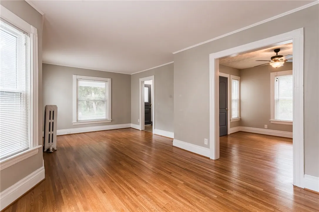 5 Rosedale Street, Rochester, New York 14620, Rochester, New York 14620, 3 Bedroom Bedrooms, 6 Room Rooms,1 BathroomBathrooms,Residential Lease,For Rent,5 Rosedale Street, Rochester, New York 14620,0,R1719387