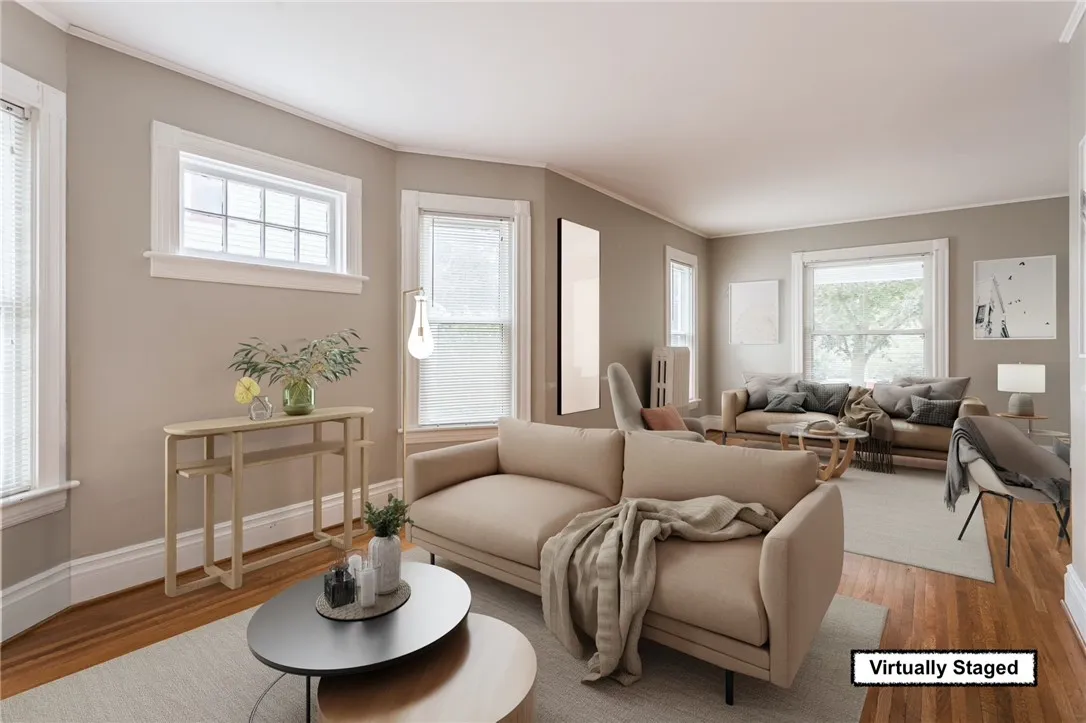 5 Rosedale Street, Rochester, New York 14620, Rochester, New York 14620, 3 Bedroom Bedrooms, 6 Room Rooms,1 BathroomBathrooms,Residential Lease,For Rent,5 Rosedale Street, Rochester, New York 14620,0,R1719387