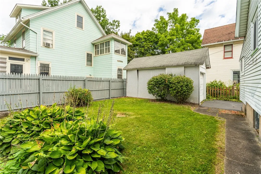 5 Rosedale Street, Rochester, New York 14620, Rochester, New York 14620, 3 Bedroom Bedrooms, 6 Room Rooms,1 BathroomBathrooms,Residential Lease,For Rent,5 Rosedale Street, Rochester, New York 14620,0,R1719387