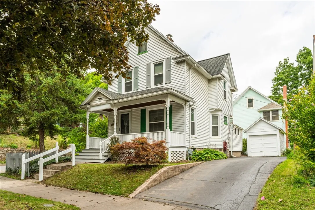 5 Rosedale Street, Rochester, New York 14620, Rochester, New York 14620, 3 Bedroom Bedrooms, 6 Room Rooms,1 BathroomBathrooms,Residential Lease,For Rent,5 Rosedale Street, Rochester, New York 14620,0,R1719387