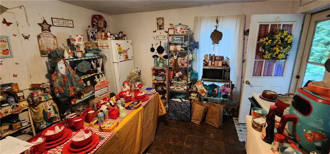 249 East Main Street, Milo, New York 14527, Milo, New York 14527, 5 Bedroom Bedrooms, ,2 BathroomBathrooms,Residential,For Sale,249 East Main Street, Milo, New York 14527,0,R1719461