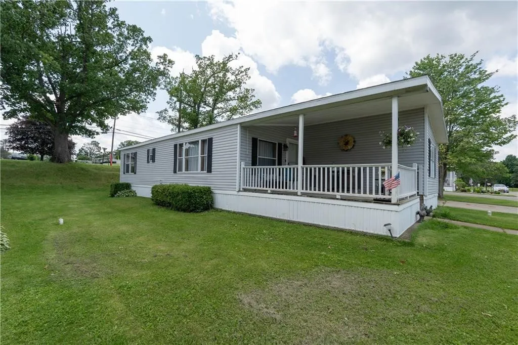 10 Hickory Street, Bath, New York 14810, Bath, New York 14810, 3 Bedroom Bedrooms, 7 Room Rooms,2 BathroomBathrooms,Residential,For Sale,10 Hickory Street, Bath, New York 14810,0,R1719210