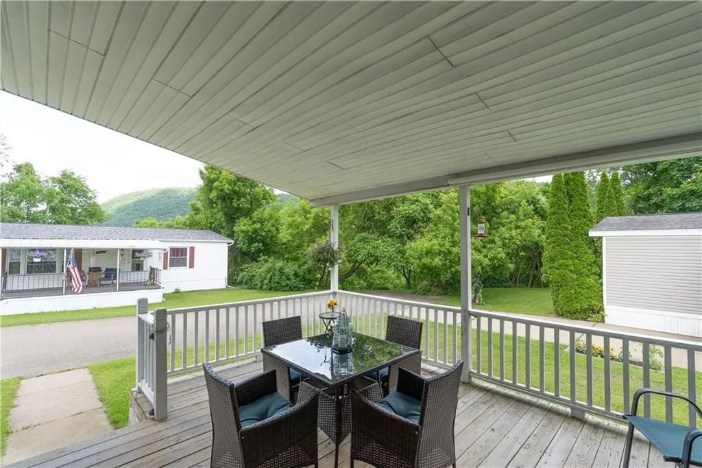 10 Hickory Street, Bath, New York 14810, Bath, New York 14810, 3 Bedroom Bedrooms, 7 Room Rooms,2 BathroomBathrooms,Residential,For Sale,10 Hickory Street, Bath, New York 14810,0,R1719210