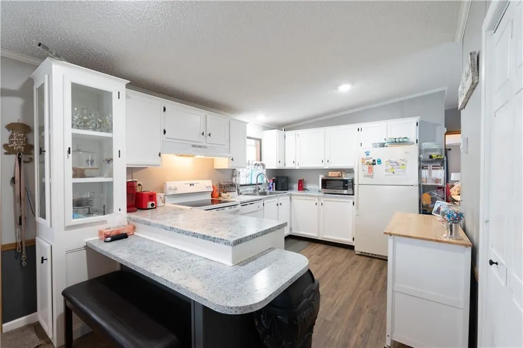 10 Hickory Street, Bath, New York 14810, Bath, New York 14810, 3 Bedroom Bedrooms, 7 Room Rooms,2 BathroomBathrooms,Residential,For Sale,10 Hickory Street, Bath, New York 14810,0,R1719210