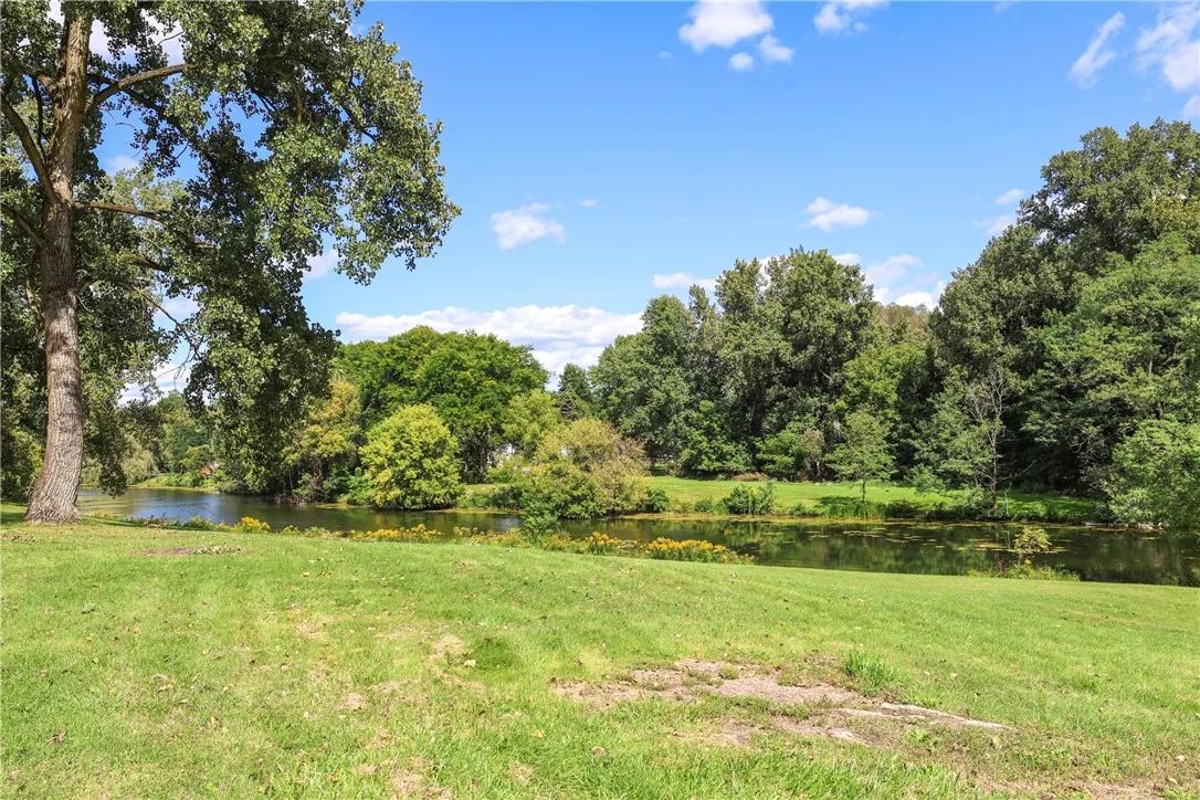 1046 Parkside Drive, Southport, New York 14904, Southport, New York 14904, 3 Bedroom Bedrooms, 6 Room Rooms,2 BathroomBathrooms,Residential,For Sale,1046 Parkside Drive, Southport, New York 14904,0,R1719463