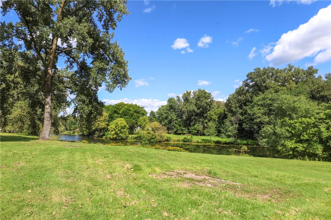 1046 Parkside Drive, Southport, New York 14904, Southport, New York 14904, 3 Bedroom Bedrooms, 6 Room Rooms,2 BathroomBathrooms,Residential,For Sale,1046 Parkside Drive, Southport, New York 14904,0,R1719463
