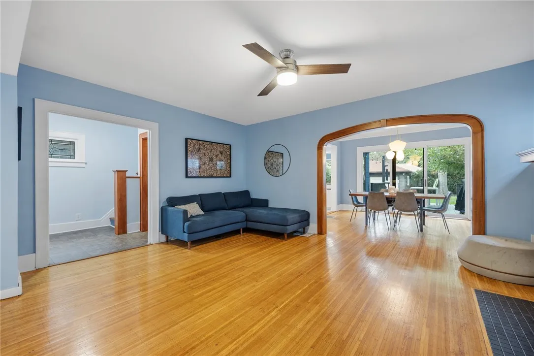 124 Parkside Cres, Irondequoit, New York 14617, Irondequoit, New York 14617, 3 Bedroom Bedrooms, 7 Room Rooms,1 BathroomBathrooms,Residential,For Sale,124 Parkside Cres, Irondequoit, New York 14617,0,R1719167