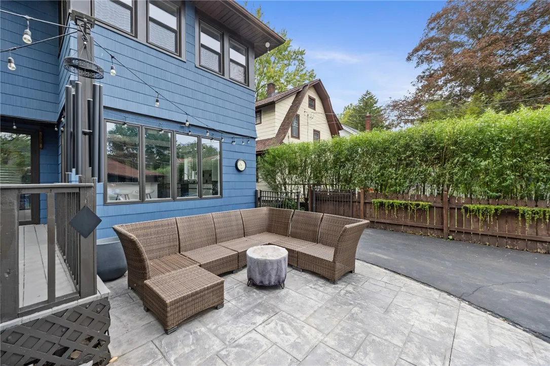 124 Parkside Cres, Irondequoit, New York 14617, Irondequoit, New York 14617, 3 Bedroom Bedrooms, 7 Room Rooms,1 BathroomBathrooms,Residential,For Sale,124 Parkside Cres, Irondequoit, New York 14617,0,R1719167
