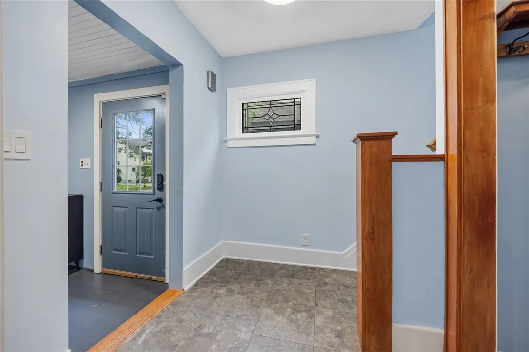 124 Parkside Cres, Irondequoit, New York 14617, Irondequoit, New York 14617, 3 Bedroom Bedrooms, 7 Room Rooms,1 BathroomBathrooms,Residential,For Sale,124 Parkside Cres, Irondequoit, New York 14617,0,R1719167