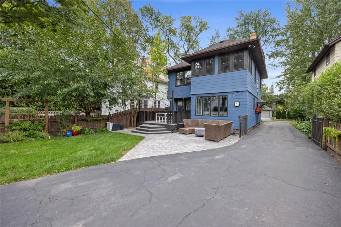124 Parkside Cres, Irondequoit, New York 14617, Irondequoit, New York 14617, 3 Bedroom Bedrooms, 7 Room Rooms,1 BathroomBathrooms,Residential,For Sale,124 Parkside Cres, Irondequoit, New York 14617,0,R1719167