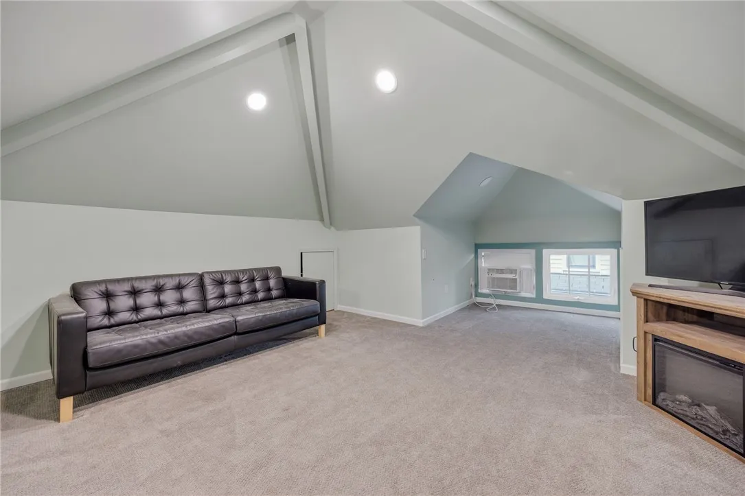 124 Parkside Cres, Irondequoit, New York 14617, Irondequoit, New York 14617, 3 Bedroom Bedrooms, 7 Room Rooms,1 BathroomBathrooms,Residential,For Sale,124 Parkside Cres, Irondequoit, New York 14617,0,R1719167
