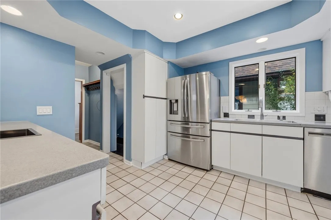 124 Parkside Cres, Irondequoit, New York 14617, Irondequoit, New York 14617, 3 Bedroom Bedrooms, 7 Room Rooms,1 BathroomBathrooms,Residential,For Sale,124 Parkside Cres, Irondequoit, New York 14617,0,R1719167