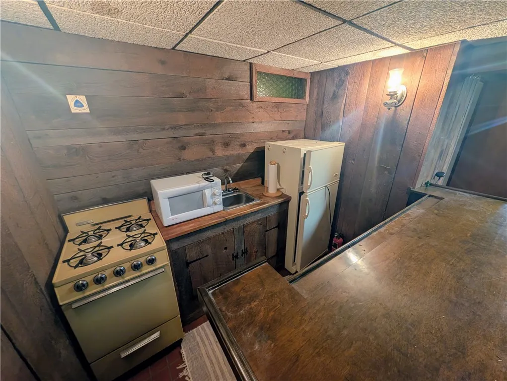 38 Mckune Avenue, Foster Town, Pennsylvania 16701, Foster Town, Pennsylvania 16701, 4 Bedroom Bedrooms, 8 Room Rooms,2 BathroomBathrooms,Residential,For Sale,38 Mckune Avenue, Foster Town, Pennsylvania 16701,0,R1719415