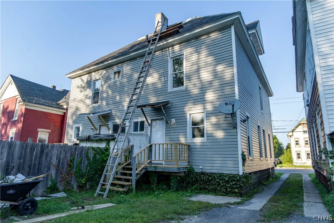 863 W Main Street, Watertown City, New York 13601, Watertown City, New York 13601, 2 Bedroom Bedrooms, 8 Room Rooms,1 BathroomBathrooms,Residential Lease,For Rent,863 W Main Street, Watertown City, New York 13601,0,S1719480