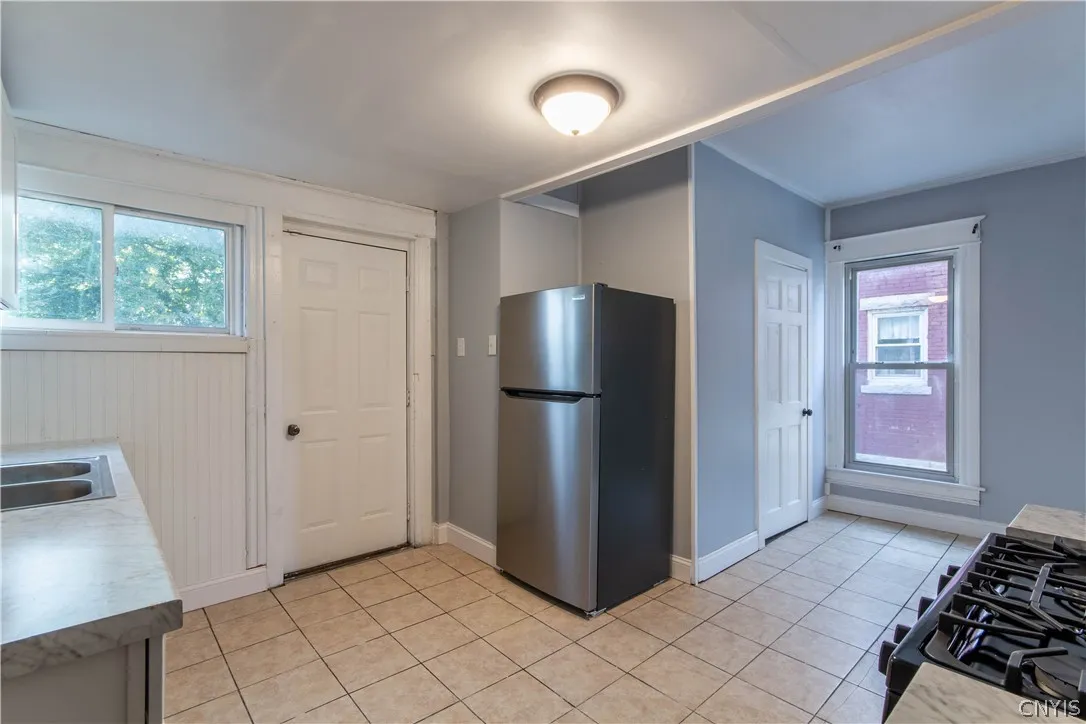 863 W Main Street, Watertown City, New York 13601, Watertown City, New York 13601, 2 Bedroom Bedrooms, 8 Room Rooms,1 BathroomBathrooms,Residential Lease,For Rent,863 W Main Street, Watertown City, New York 13601,0,S1719480