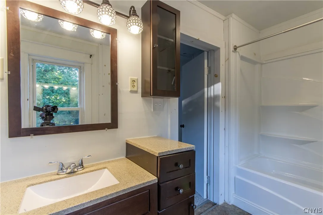 863 W Main Street, Watertown City, New York 13601, Watertown City, New York 13601, 2 Bedroom Bedrooms, 8 Room Rooms,1 BathroomBathrooms,Residential Lease,For Rent,863 W Main Street, Watertown City, New York 13601,0,S1719480