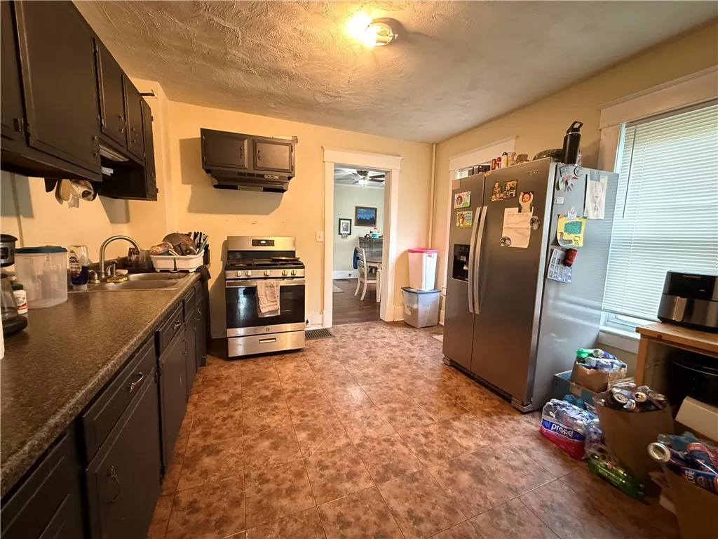 49 Miller Street, Seneca Falls, New York 13148, Seneca Falls, New York 13148, 6 Bedroom Bedrooms, ,2 BathroomBathrooms,Residential,For Sale,49 Miller Street, Seneca Falls, New York 13148,0,R1718900