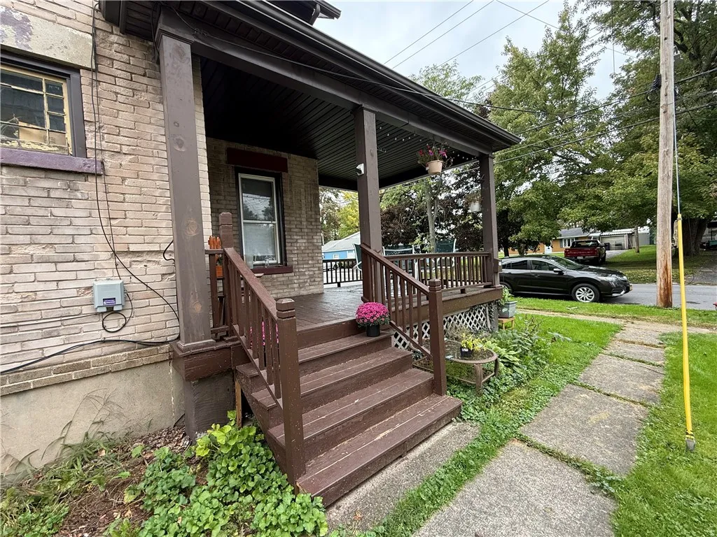 49 Miller Street, Seneca Falls, New York 13148, Seneca Falls, New York 13148, 6 Bedroom Bedrooms, ,2 BathroomBathrooms,Residential,For Sale,49 Miller Street, Seneca Falls, New York 13148,0,R1718900