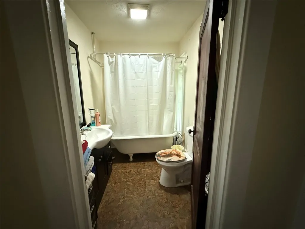 49 Miller Street, Seneca Falls, New York 13148, Seneca Falls, New York 13148, 6 Bedroom Bedrooms, ,2 BathroomBathrooms,Residential,For Sale,49 Miller Street, Seneca Falls, New York 13148,0,R1718900