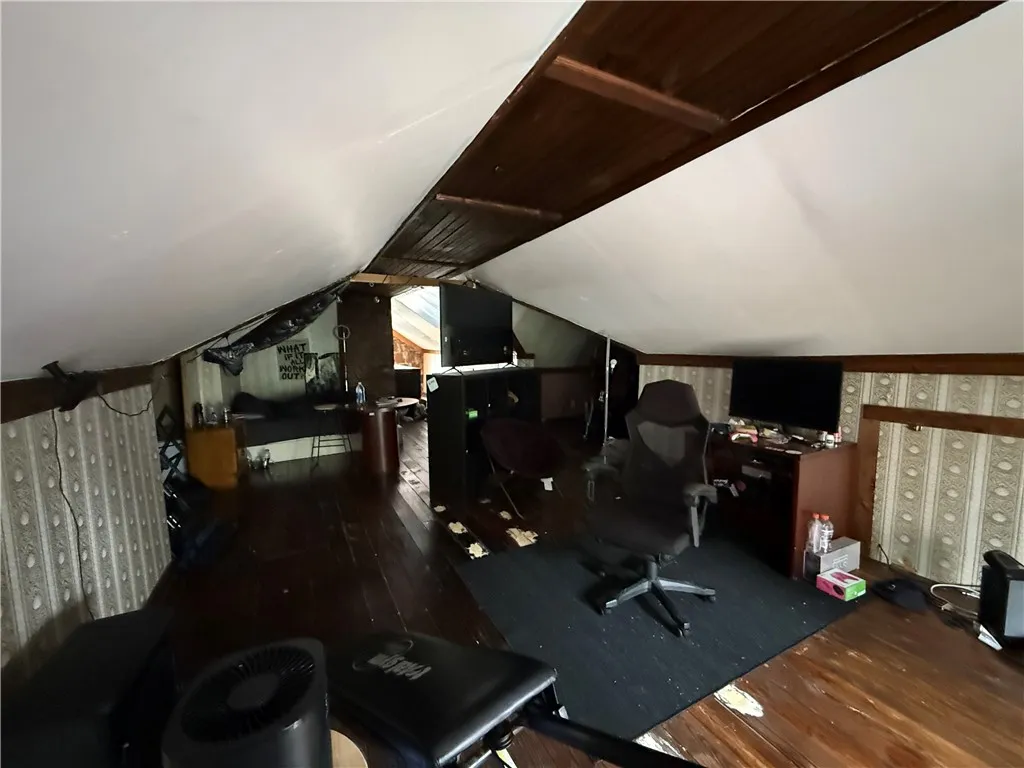 49 Miller Street, Seneca Falls, New York 13148, Seneca Falls, New York 13148, 6 Bedroom Bedrooms, ,2 BathroomBathrooms,Residential,For Sale,49 Miller Street, Seneca Falls, New York 13148,0,R1718900