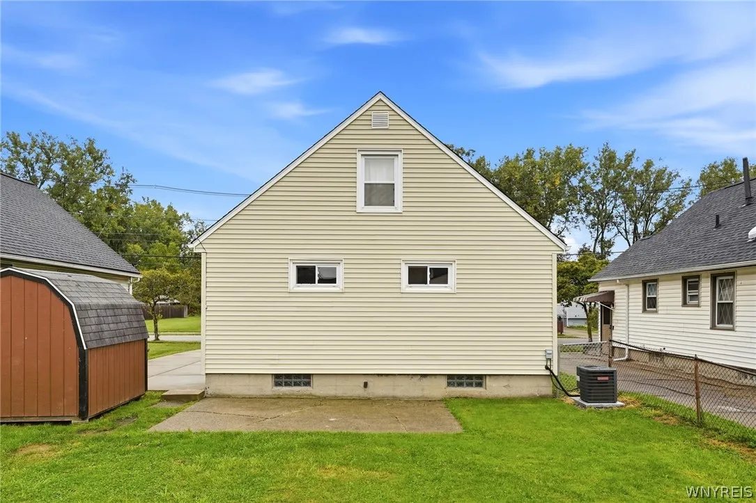 320 Marilla Street, Buffalo, New York 14220, Buffalo, New York 14220, 4 Bedroom Bedrooms, 6 Room Rooms,1 BathroomBathrooms,Residential,For Sale,320 Marilla Street, Buffalo, New York 14220,0,B1719447