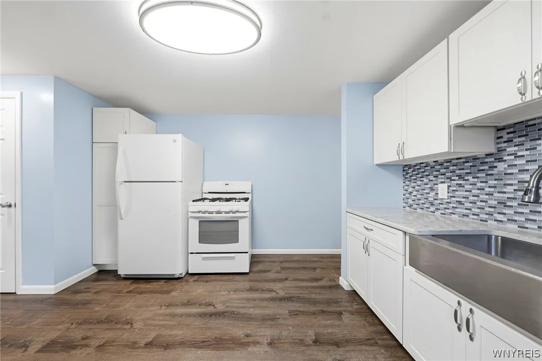 320 Marilla Street, Buffalo, New York 14220, Buffalo, New York 14220, 4 Bedroom Bedrooms, 6 Room Rooms,1 BathroomBathrooms,Residential,For Sale,320 Marilla Street, Buffalo, New York 14220,0,B1719447