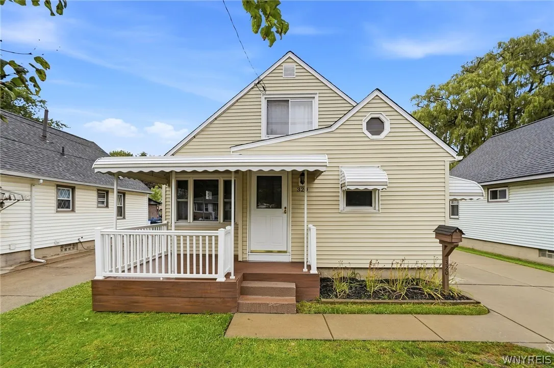 320 Marilla Street, Buffalo, New York 14220, Buffalo, New York 14220, 4 Bedroom Bedrooms, 6 Room Rooms,1 BathroomBathrooms,Residential,For Sale,320 Marilla Street, Buffalo, New York 14220,0,B1719447