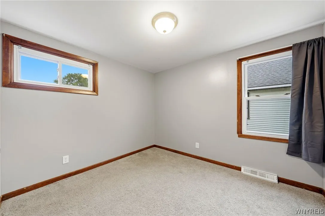 320 Marilla Street, Buffalo, New York 14220, Buffalo, New York 14220, 4 Bedroom Bedrooms, 6 Room Rooms,1 BathroomBathrooms,Residential,For Sale,320 Marilla Street, Buffalo, New York 14220,0,B1719447