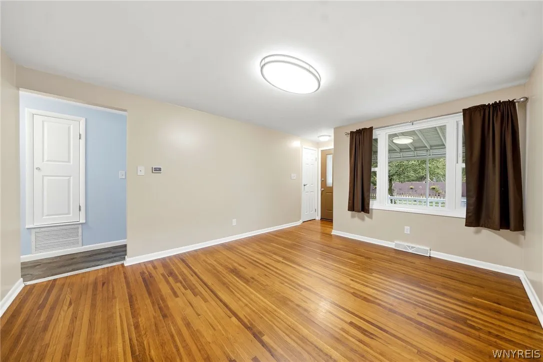 320 Marilla Street, Buffalo, New York 14220, Buffalo, New York 14220, 4 Bedroom Bedrooms, 6 Room Rooms,1 BathroomBathrooms,Residential,For Sale,320 Marilla Street, Buffalo, New York 14220,0,B1719447