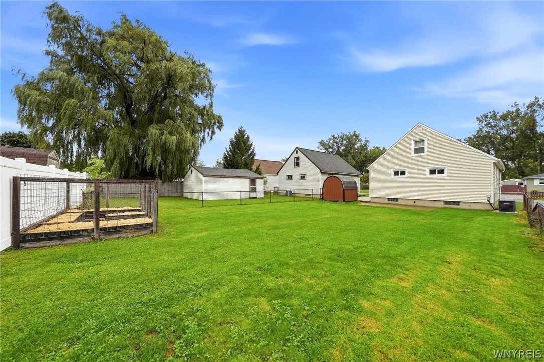 320 Marilla Street, Buffalo, New York 14220, Buffalo, New York 14220, 4 Bedroom Bedrooms, 6 Room Rooms,1 BathroomBathrooms,Residential,For Sale,320 Marilla Street, Buffalo, New York 14220,0,B1719447
