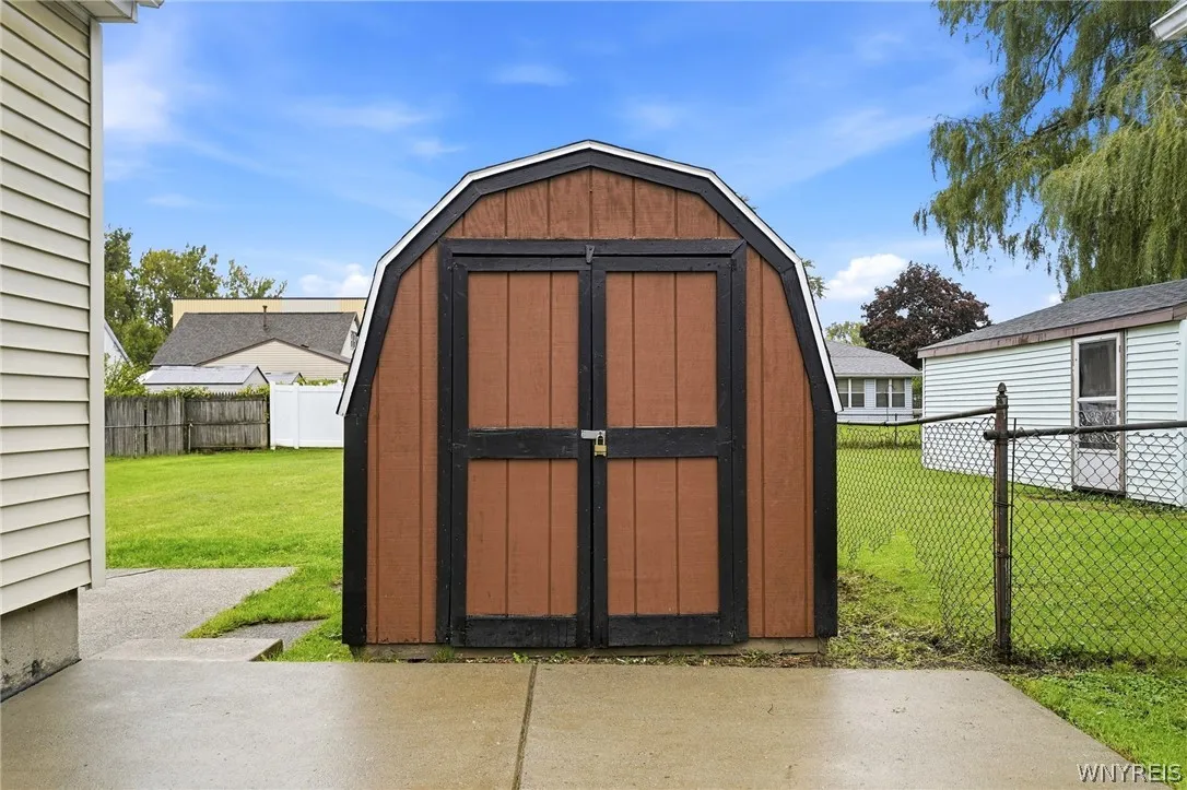 320 Marilla Street, Buffalo, New York 14220, Buffalo, New York 14220, 4 Bedroom Bedrooms, 6 Room Rooms,1 BathroomBathrooms,Residential,For Sale,320 Marilla Street, Buffalo, New York 14220,0,B1719447