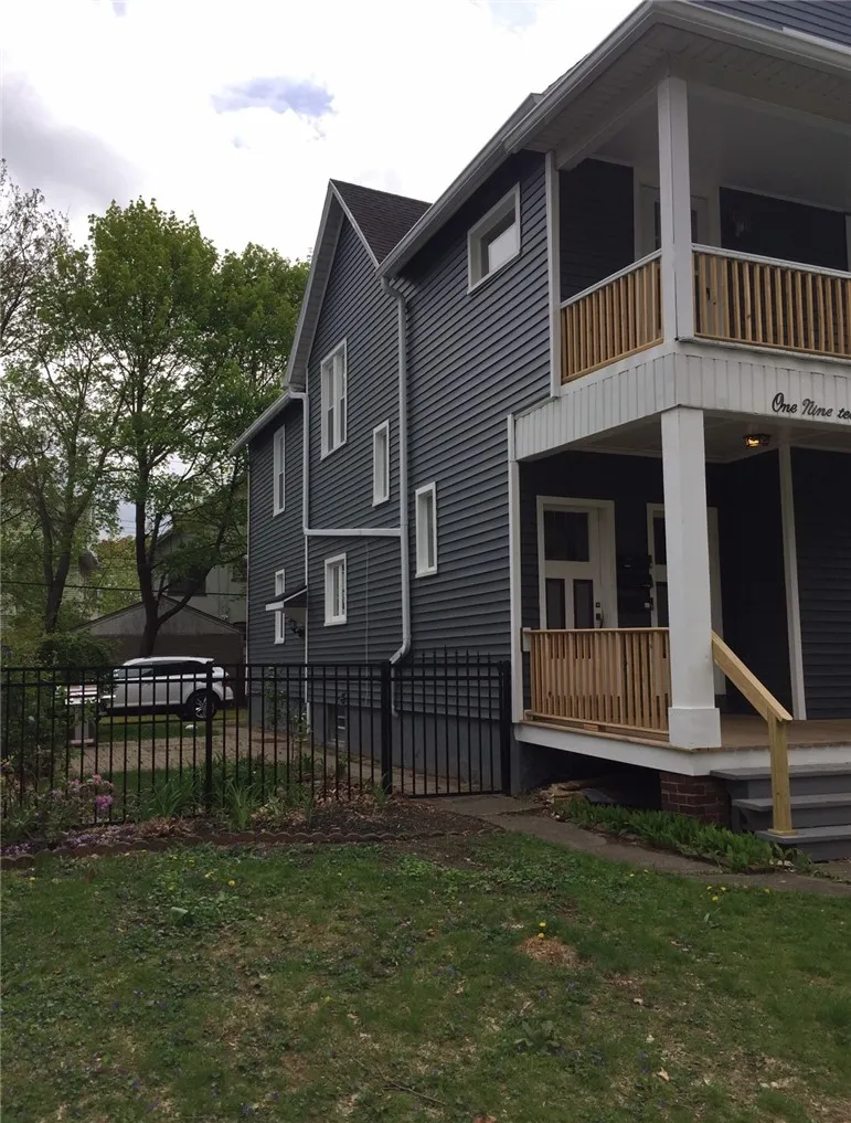 119 Harvard St, Rochester, New York 14607, Rochester, New York 14607, 2 Bedroom Bedrooms, 5 Room Rooms,1 BathroomBathrooms,Residential Lease,For Rent,119 Harvard St, Rochester, New York 14607,0,R1719304